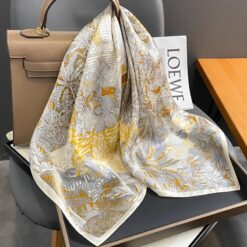 Khăn quàng cổ cao cấp lụa vuông cho nữ KQ-LV03 làm quà tặng